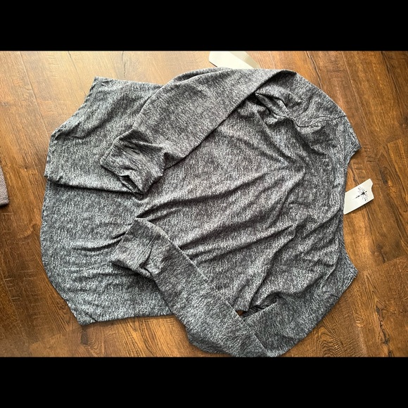 Daisy Fuentes 2 piece Pajama set NWT - Picture 6 of 7